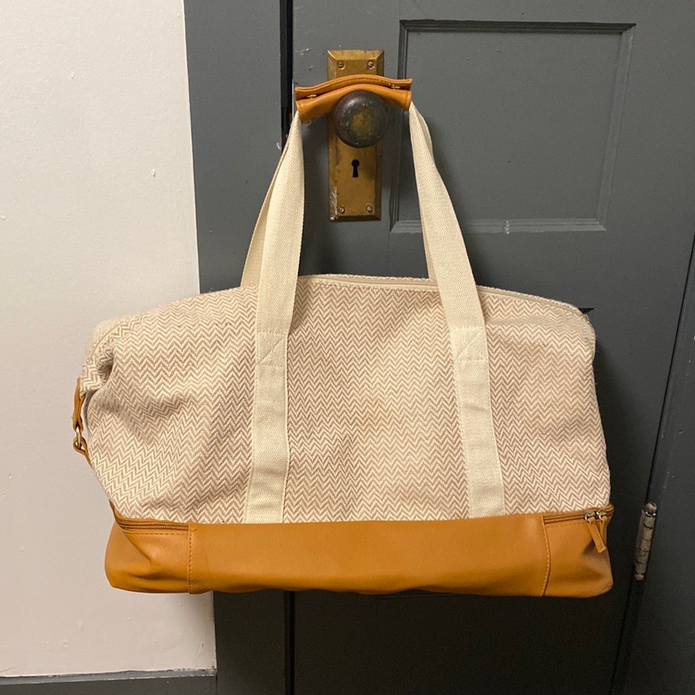 DSW duffle